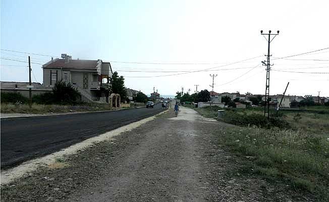 KEŞAN - ENEZ YOLU YAMALI BOHÇA GİBİ KEŞAN - ENEZ YOLU YAMALI BOHÇA GİBİ