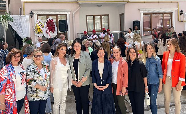 GÜZELLİK UZMANLIĞI MERKEZİ AÇILDI GÜZELLİK UZMANLIĞI MERKEZİ AÇILDI
