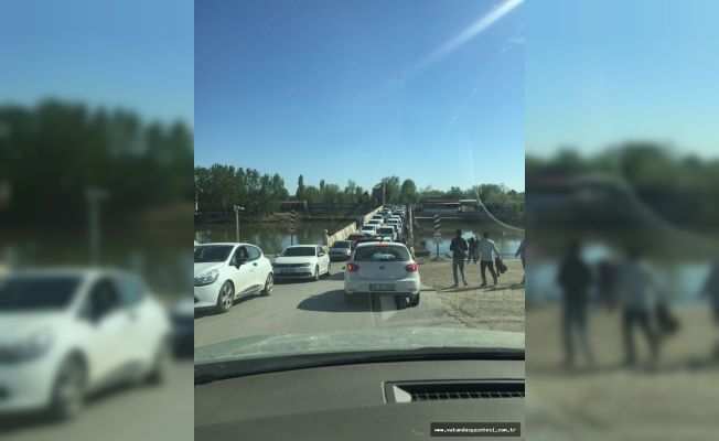 TRAFİK ‘ARAP SAÇI’ !