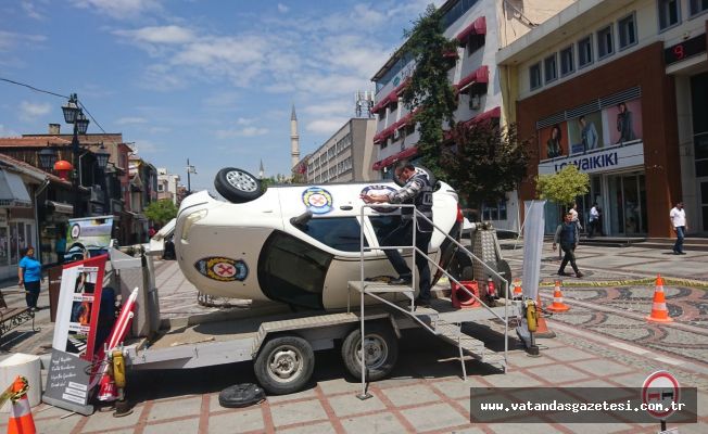 EMNİYET KEMERİNİN ÖNEMİ ANLATILDI