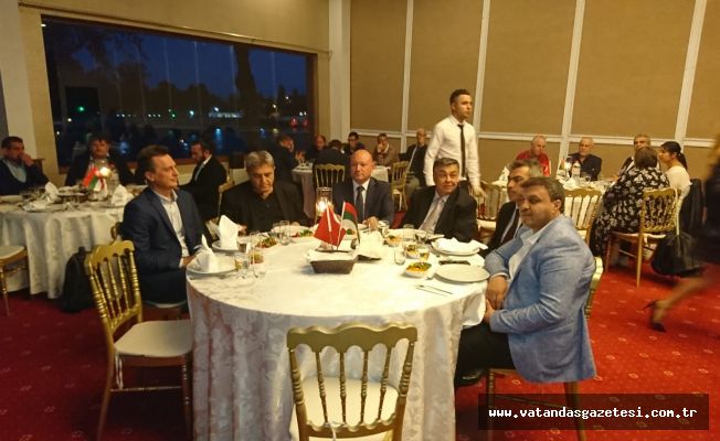 BULGAR GAZETECİLERLE EDİRNE BASINI BULUŞTU