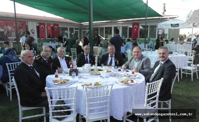 GAZİLER KAHVALTIDA BİR ARAYA GELDİ