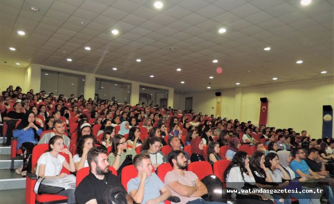 “Üniversite Yaşamına Uyum Programı”