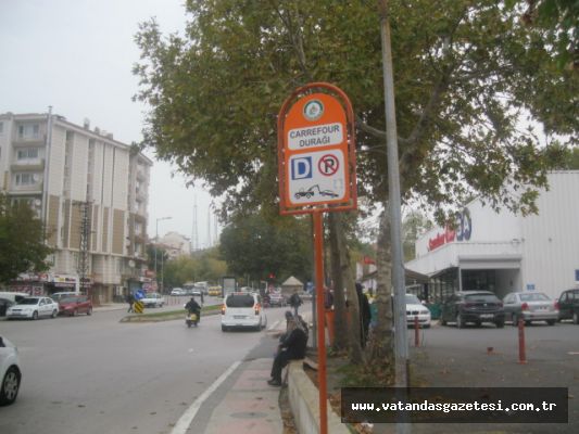 DURAKLARA KABİN YAPILMASI İSTENİYOR