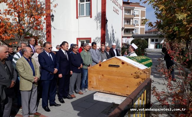 HUZUREVİ SAKİNİ YAŞAMINI YİTİRDİ