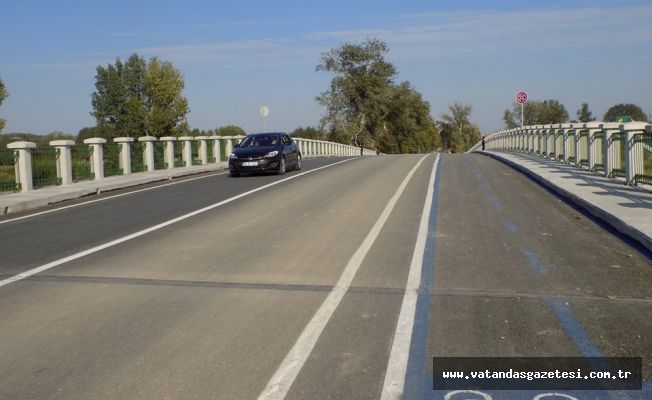 KARAAĞAÇ KÖPRÜSÜ TRAFİĞE AÇILDI