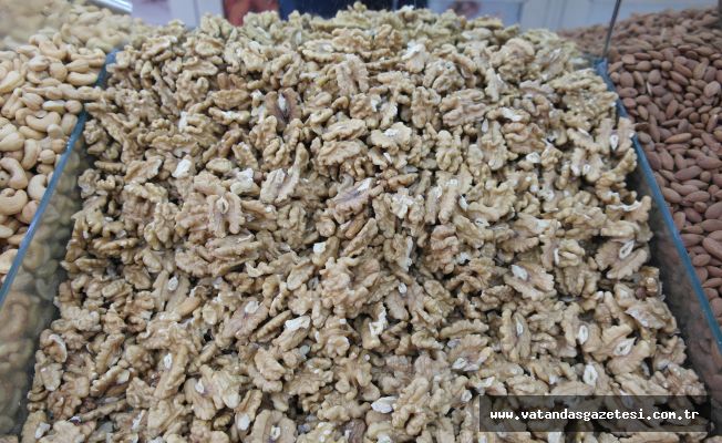 KURUYEMİŞTE ZAM ŞAMPİYONU CEVİZ OLDU