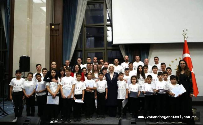 CUMHURBAŞKANLIĞI SARAYINDAKİ KONSER, BÜYÜK BEĞENİ TOPLADI