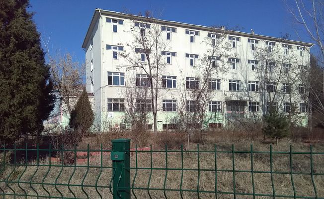 BU KAMU BİNALARINA YAZIK DEĞİL Mİ?