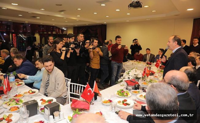 GAZETECİLER GÜNLERİNİ KUTLADI