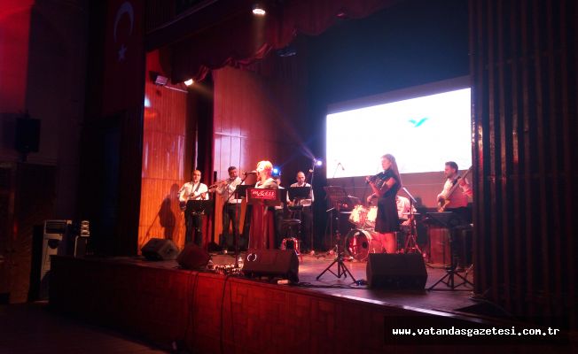 KULAKLARIN PASINI SİLDİLER!