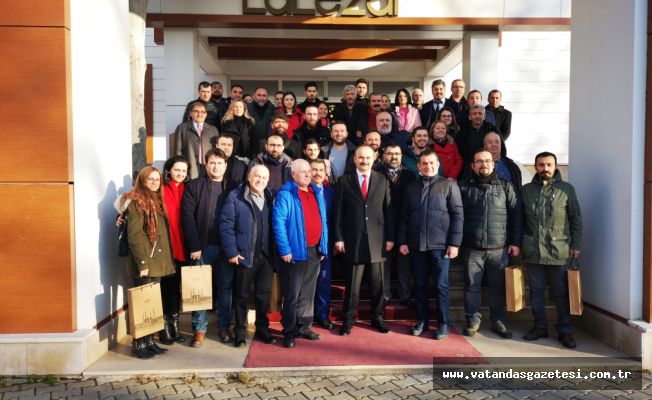 VALİ CANALP GAZETECİLERİ UNUTMADI