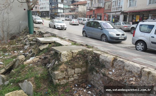 “YOL KENARLARI ONARILMALI”