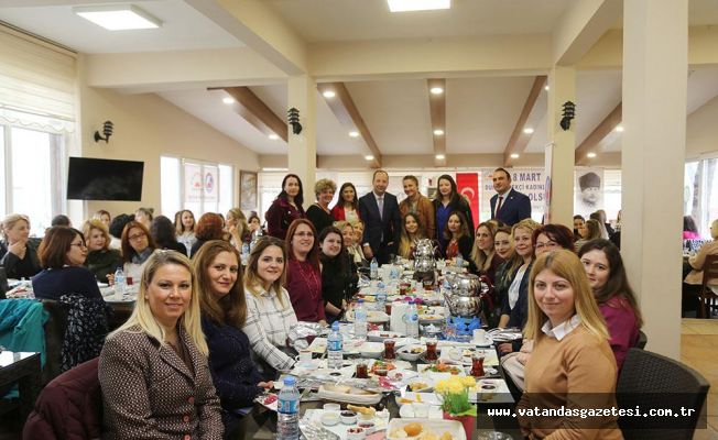 "KADININ ÖZGÜRLÜĞÜ HAYATIN HER KÖŞESİNDE KADININ DA SÖZ SAHİBİ OLMASIDIR"