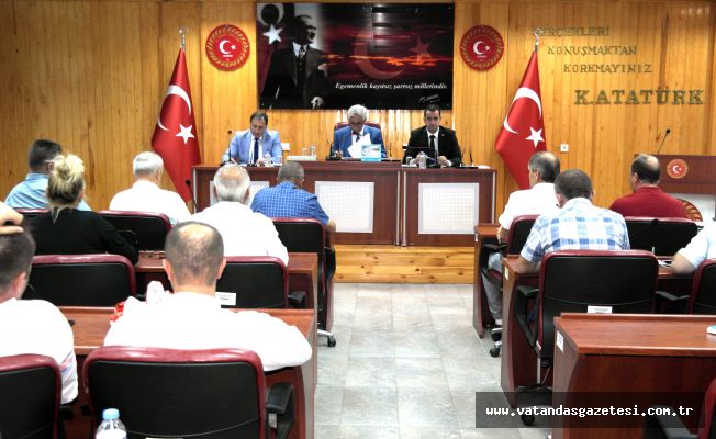 HAVSA VE UZUNKÖPRÜ’DE 44 KÖY OKULU METRUK DURUMDA!