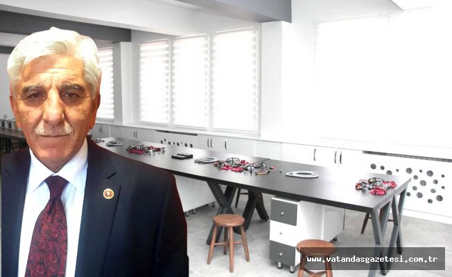 ÖĞRENCİLERE ‘TEKNOLOJİK SINIF’ MÜJDESİ!