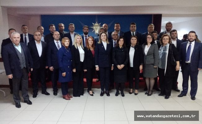 AK PARTİ’DE YÖNETİM BELLİ OLDU