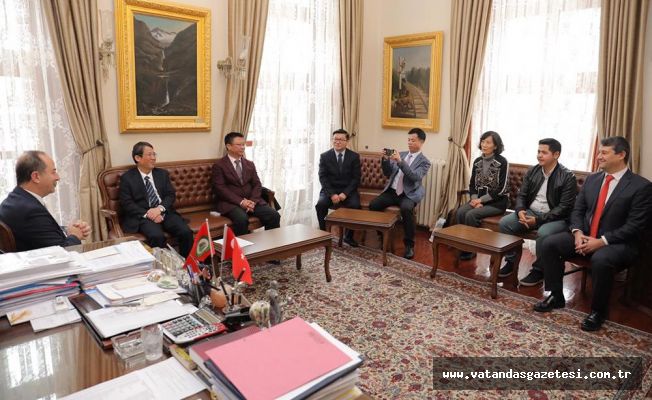 BAŞKAN GÜRKAN, ÇİNLİ HEYETİ AĞIRLADI