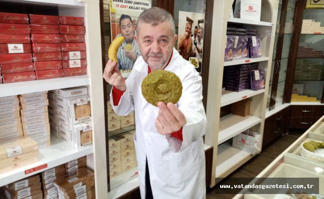 İTALYAN SANATÇIYA KALLAVİ YOLLADI!