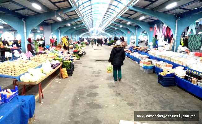 PAZAR BOMBOŞ ESNAF KAN AĞLIYOR!