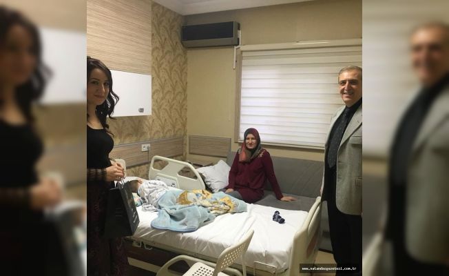 HASTALARI YALNIZ BIRAKMADILAR