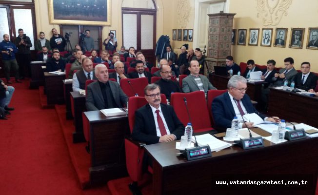 MECLİSTE TEBRİK ETTİLER