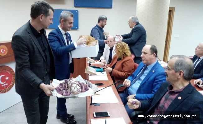 MOR EKMEK MECLİSTE TANITILDI