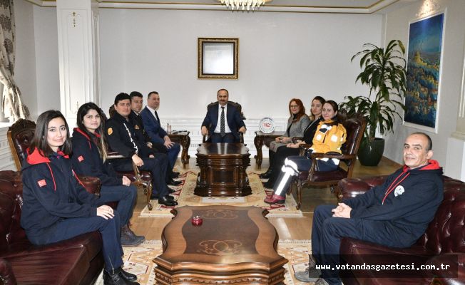 112 Ekibinden Vali Canalp'e Ziyaret