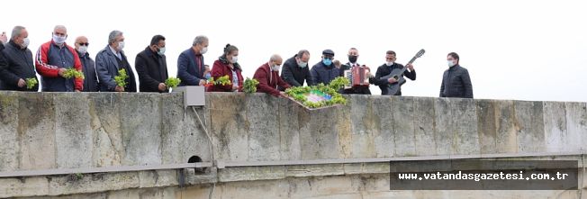 DİLEKLERİ “BARIŞ VE KARDEŞLİK”