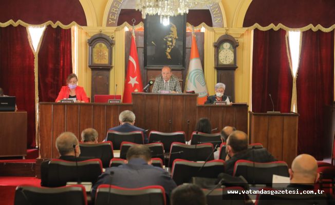 “ÇOCUKLARIMIZI CEMAATLERE TESLİM ETMEYİZ”