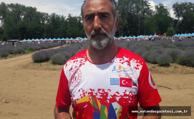 TEMASI ‘EDİRNE’  RENGİ EDİRNE KIRMIZISI