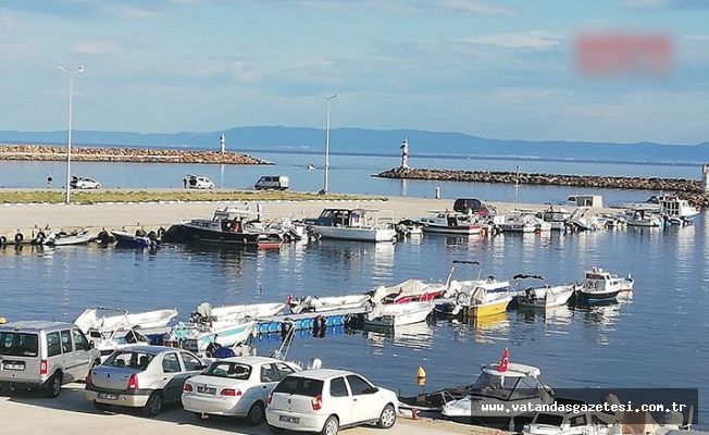 ENEZ BALIKÇI BARINAĞINDA, HER GÜN TEKNELERE ZARAR VERİLİYOR