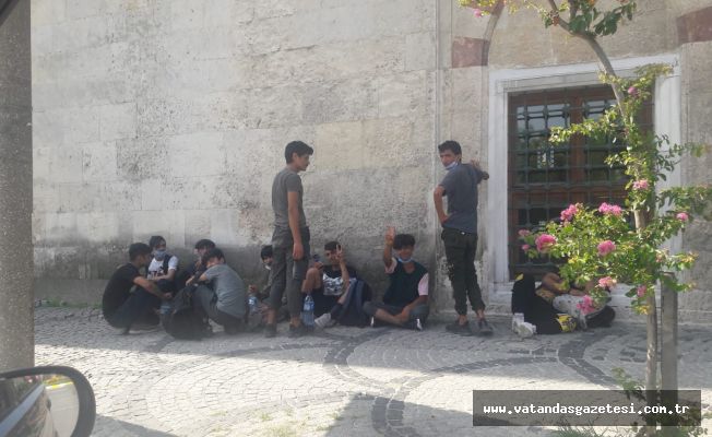 AFGANLAR KENTİN HER KÖŞESİNDE