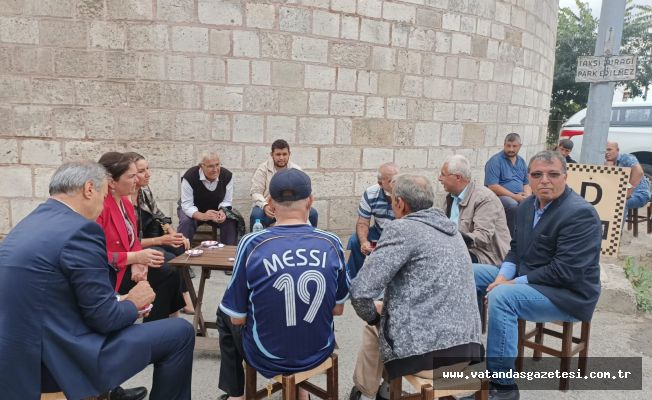 AK PARTİ, ROMAN MAHALLELERİNE İNDİ