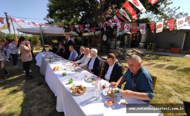 ÜLKÜCÜ ŞEHİTLER İÇİN DUALAR EDİLDİ