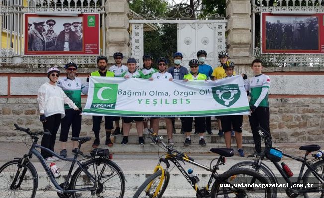 YEŞİLAY, SAHAYA İNDİ