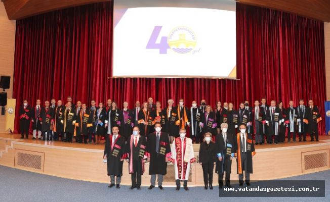 40. YIL ETKİNLİKLERİ PROFESÖRLÜK BELGE TAKDİM TÖRENİ İLE BAŞLADI