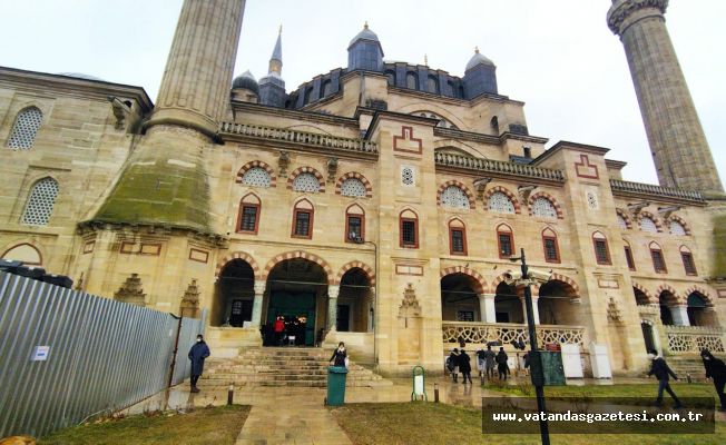 SELİMİYE CAMİSİ, CUMA NAMAZI’NIN ARDINDAN RESTORASYONA ALINDI