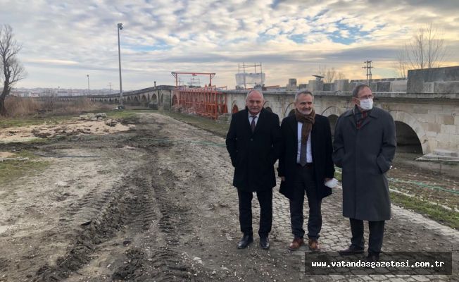 ŞANTİYELERDE BOŞ, VİRANE OLMUŞ