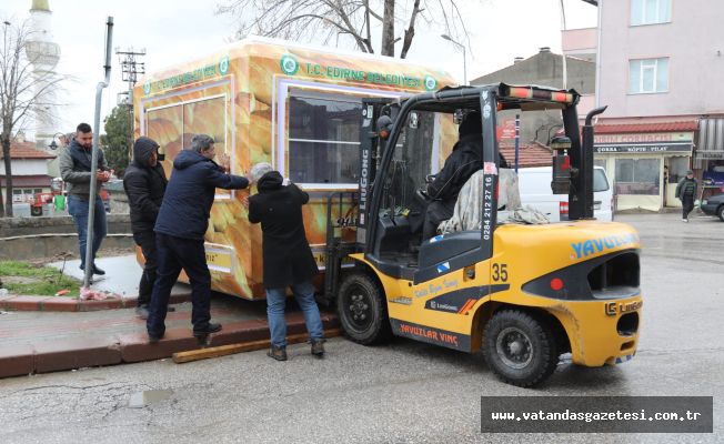 UCUZ EKMEK, YERİNDE HİZMET