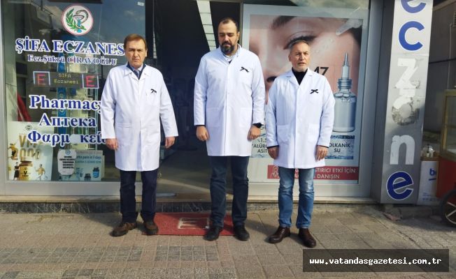 YAŞAMINI KAYBEDEN ECZACILAR İÇİN 1 DAKİKALIK SAYGI DURUŞU