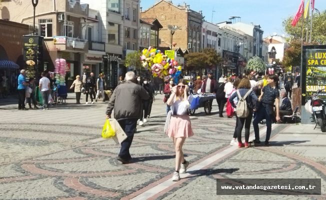 ÇARŞI PAZAR DOLDU TAŞTI