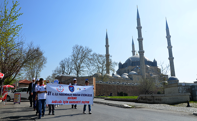 Gazi İlkokulu Sağlık İçin Yürüdü