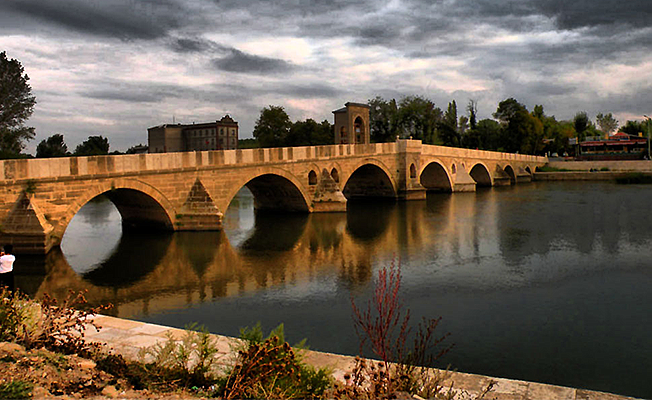 Özdemir'den Köprü Müjdesi