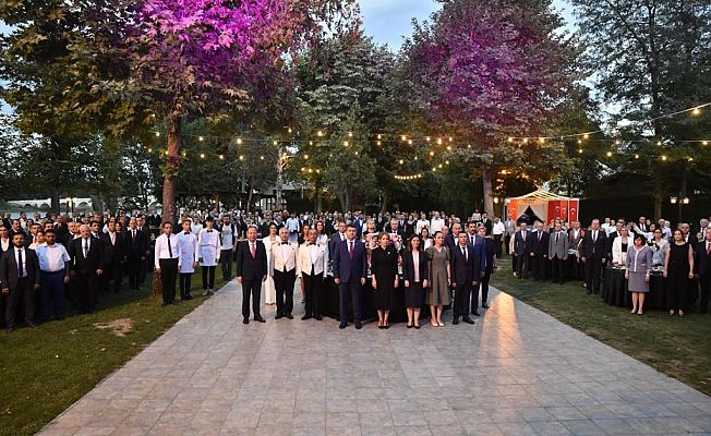 ZAFER BAYRAMI KABUL TÖRENİ DÜZENLENDİ