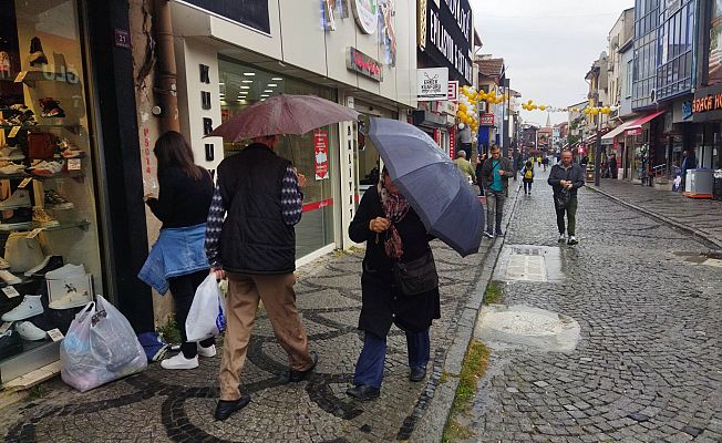 YAĞMURA HAZIRLIKSIZ YAKALANDIK