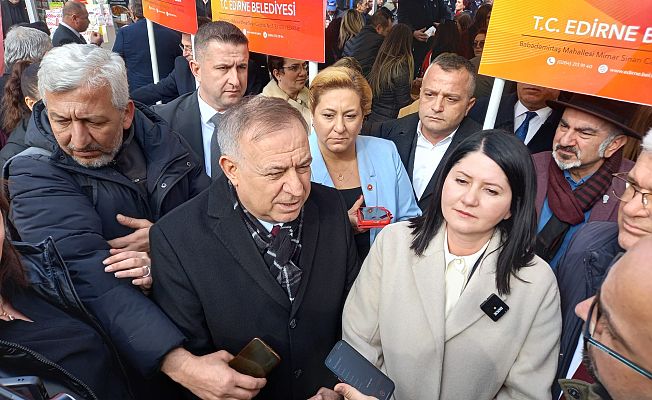 CHP Genel Başkan Yardımcısı Gökan Zeybek  "BELEDİYELERİMİZİN GELİRLERİ KISITLANIYOR"