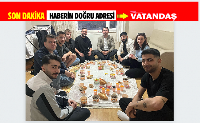 CHP'Lİ GENÇLERDEN İFTAR YEMEĞİ
