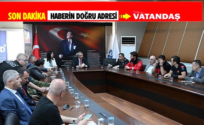 DEPREM PANİK YARATTI