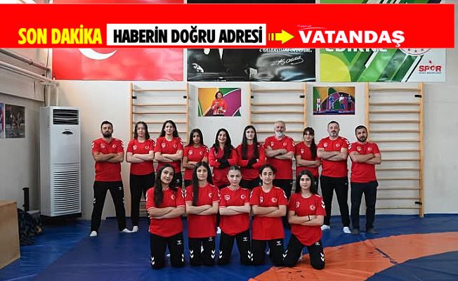 KADIN GÜREŞÇİLER ŞAMPİYONA İÇİN GİTTİ
